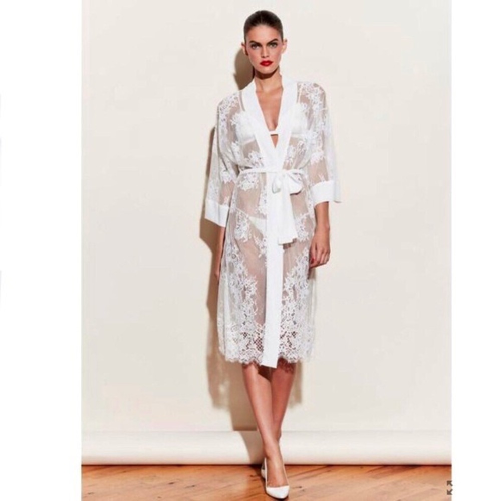 Fleur du mal lace robe